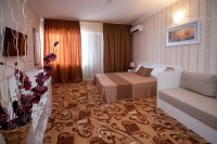 Золотое недорогие цены в гостевых домах частного сектора - Отель «АзовЛенд»