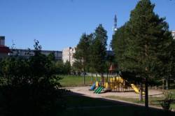 Детская площадка на ул. Югорской